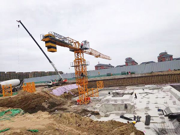 塔式起重機(jī)